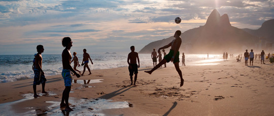 540-RIO-beach-balls